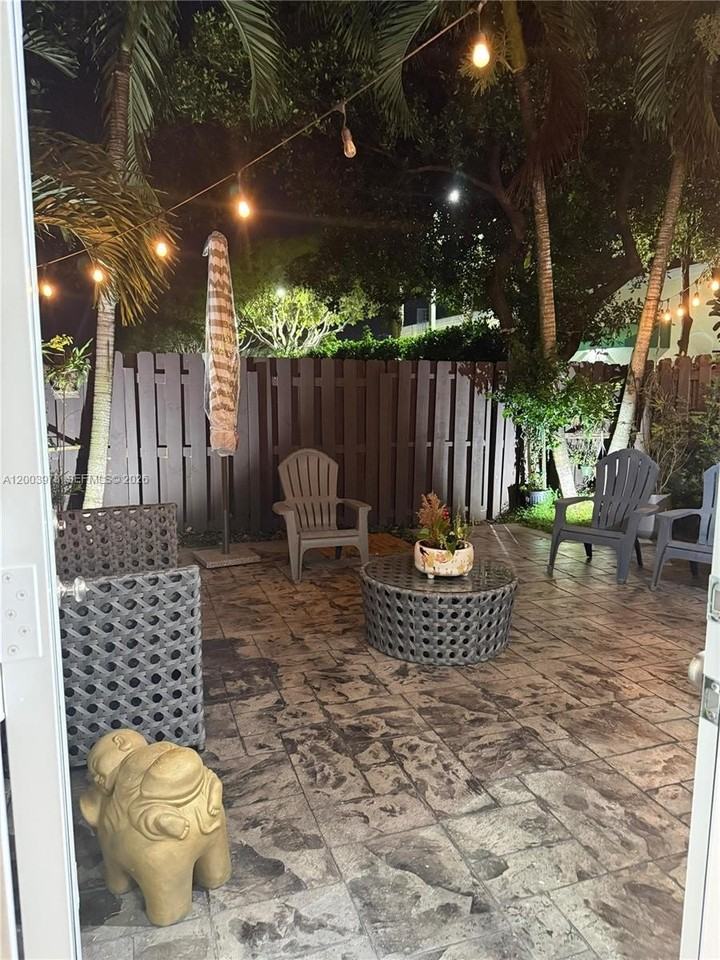 12426 Sw 125th Ter - Photo 3 of 18