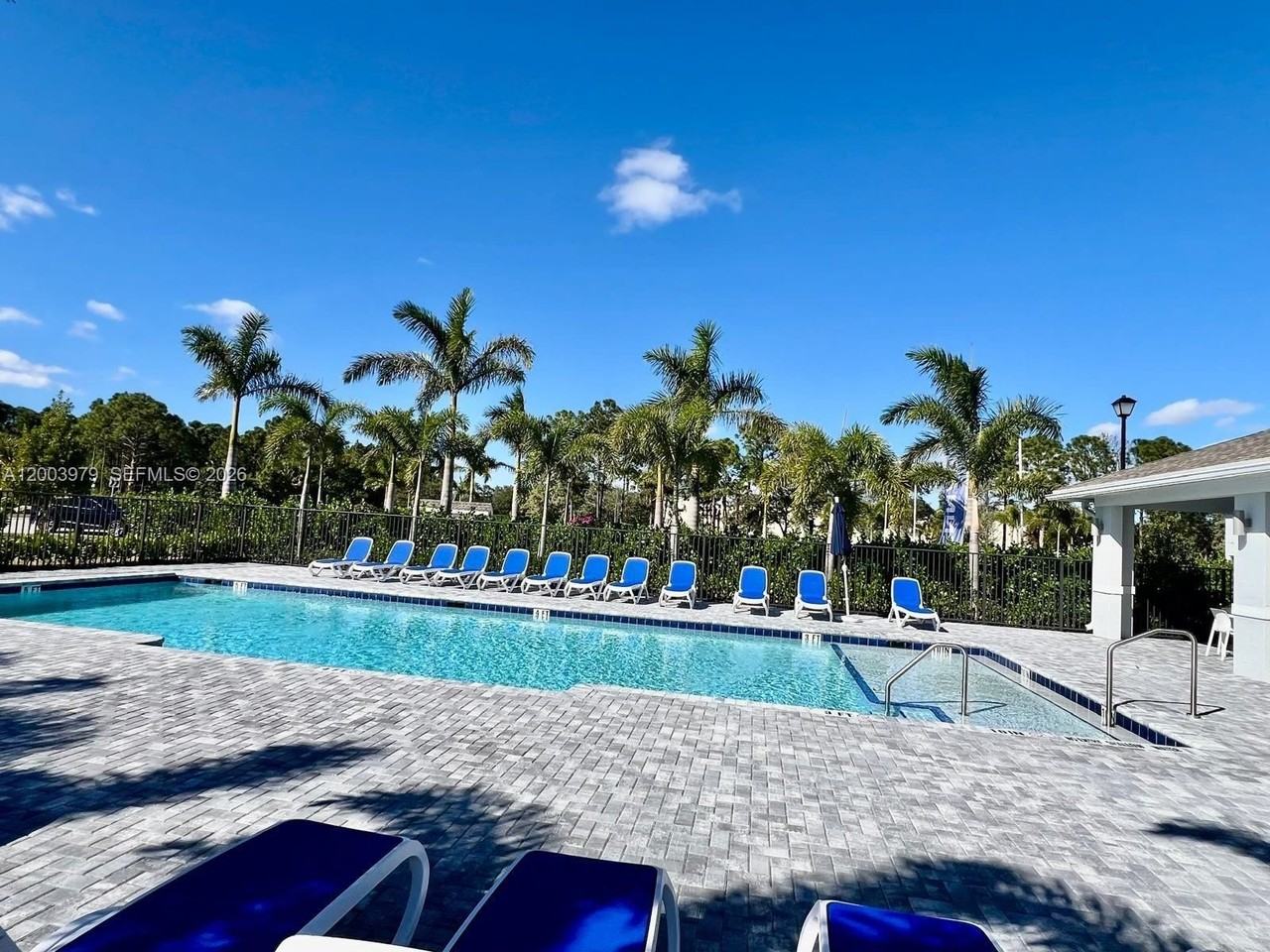 868 Se Grovebush Ln - Photo 3 of 7