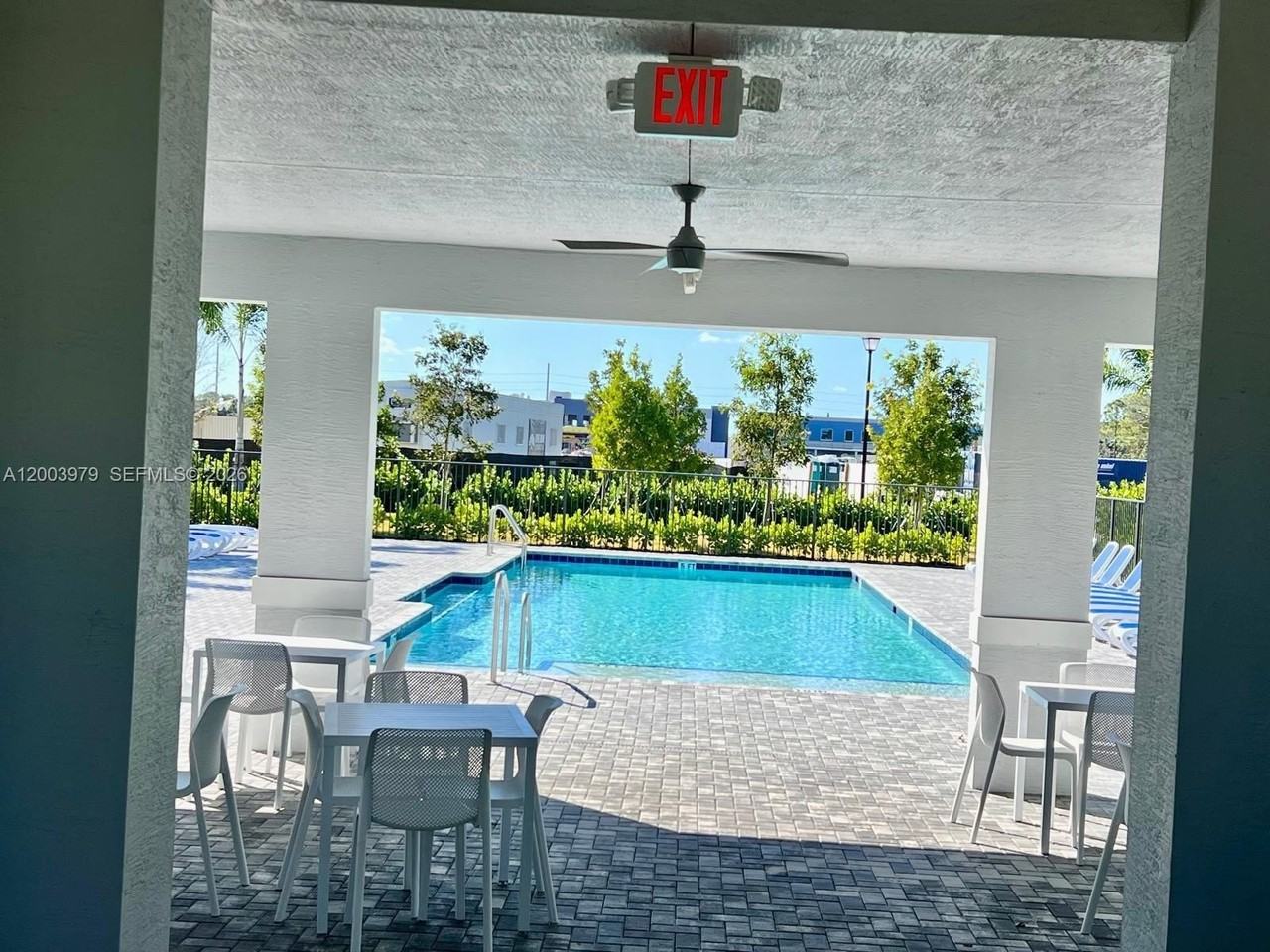 868 Se Grovebush Ln - Photo 4 of 7