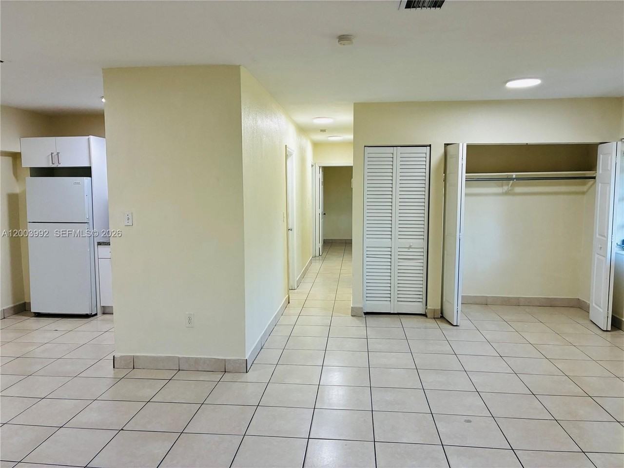 275 Nw 190th St - Photo 4 of 17