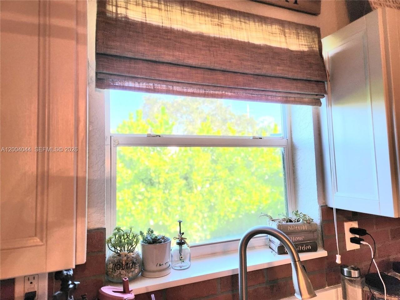 2251 Nw 87th Ter - Photo 7 of 29