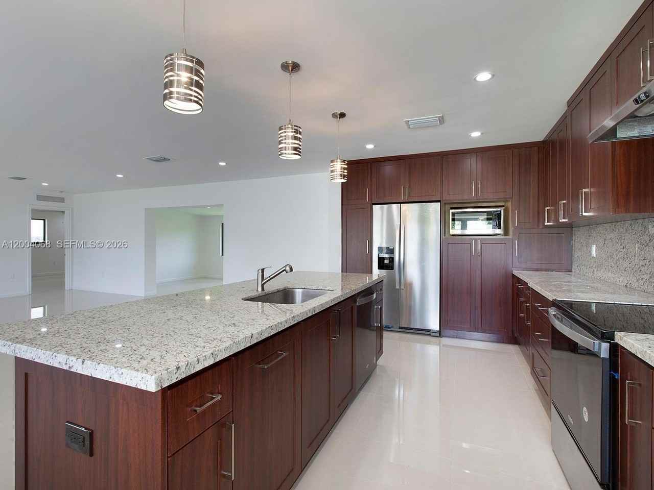 8790 Sw 85th St - Photo 7 of 20