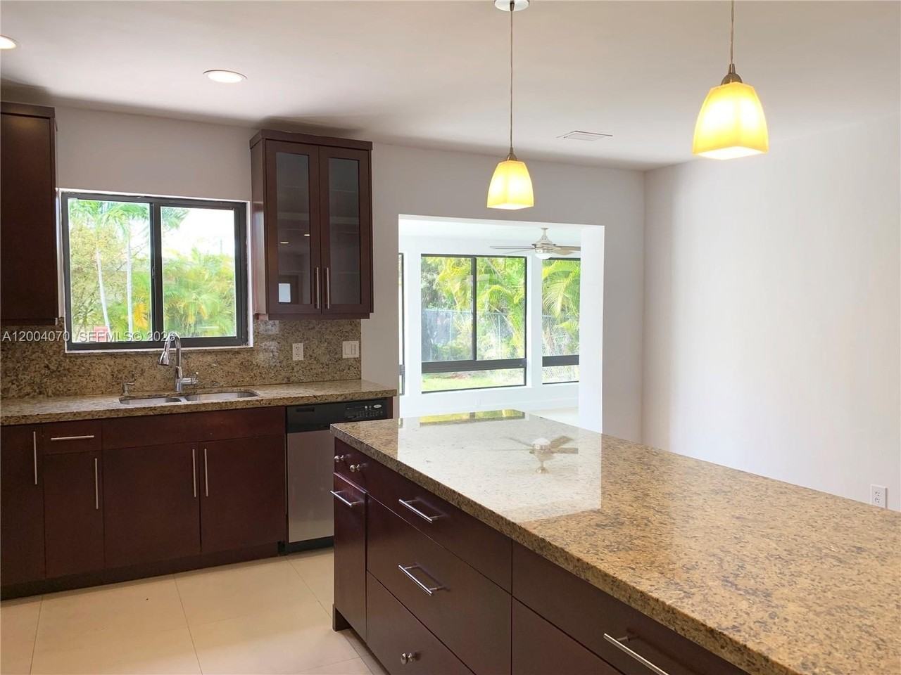 7750 Noremac Ave - Photo 7 of 24