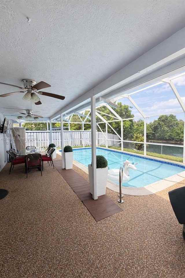 8085 Nw 21st St - Photo 2 of 9