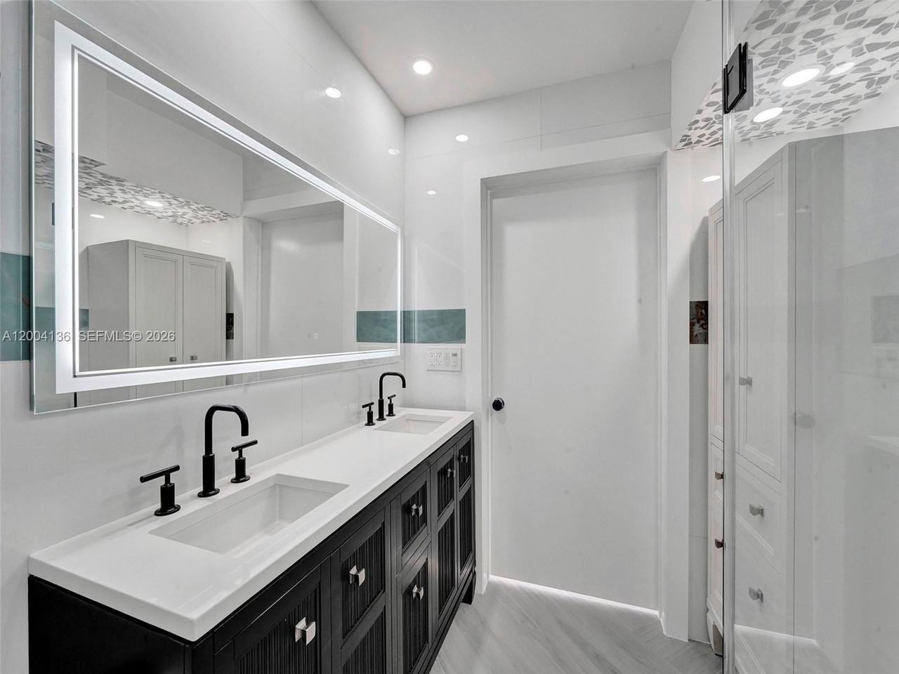 3744 Ne 167th St #43 - Photo 7 of 32