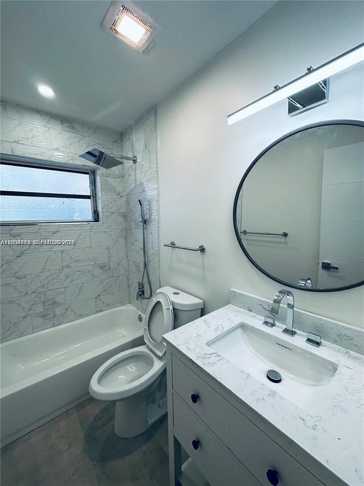 213 Sw 1st Ct #213 - Photo 4 of 15