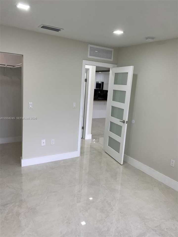 12227 Sw 24th Ter #30 - Photo 5 of 15