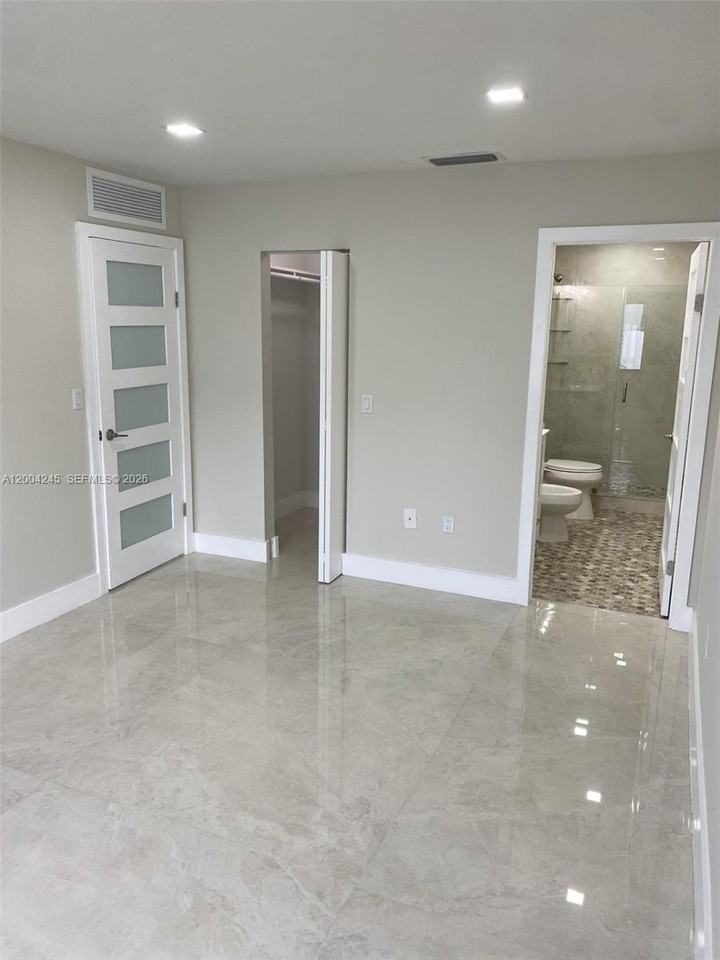 12227 Sw 24th Ter #30 - Photo 6 of 15