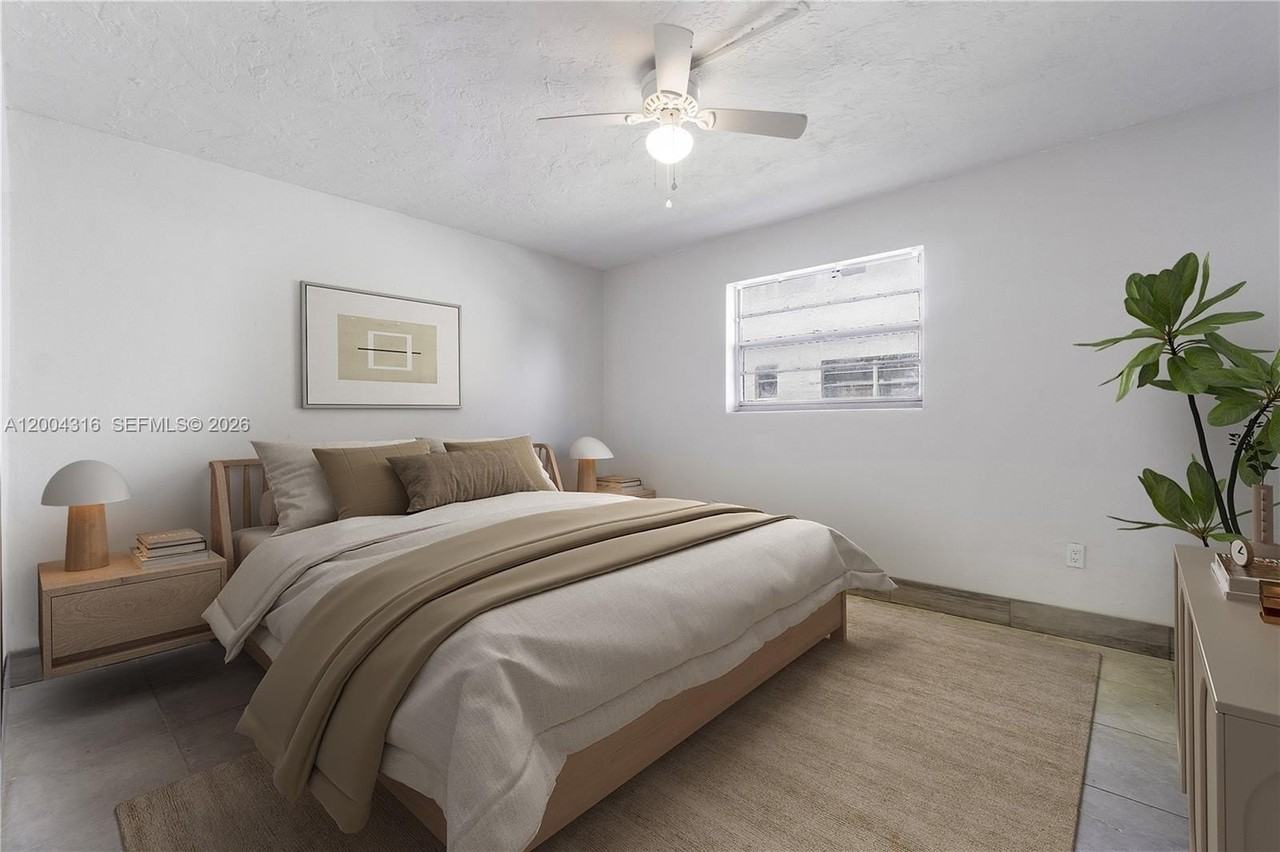 332 Sw 3rd St #15 - Photo 4 of 7