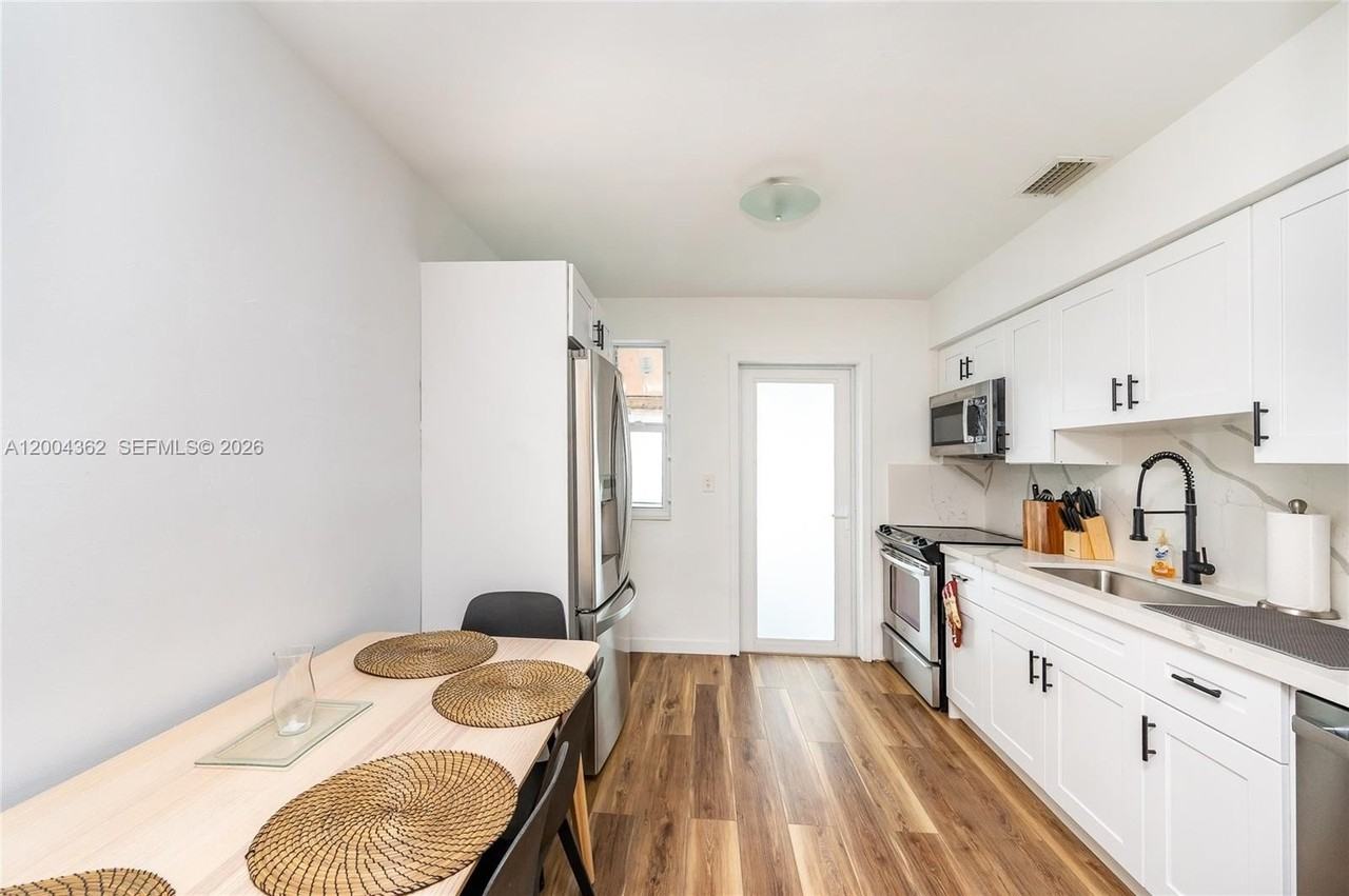 3100 Naomi St #3100 - Photo 5 of 23