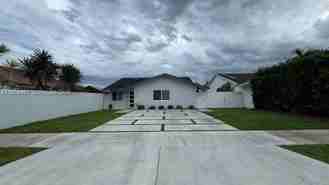 13812 Sw 16th Ter - Photo 1 of 1
