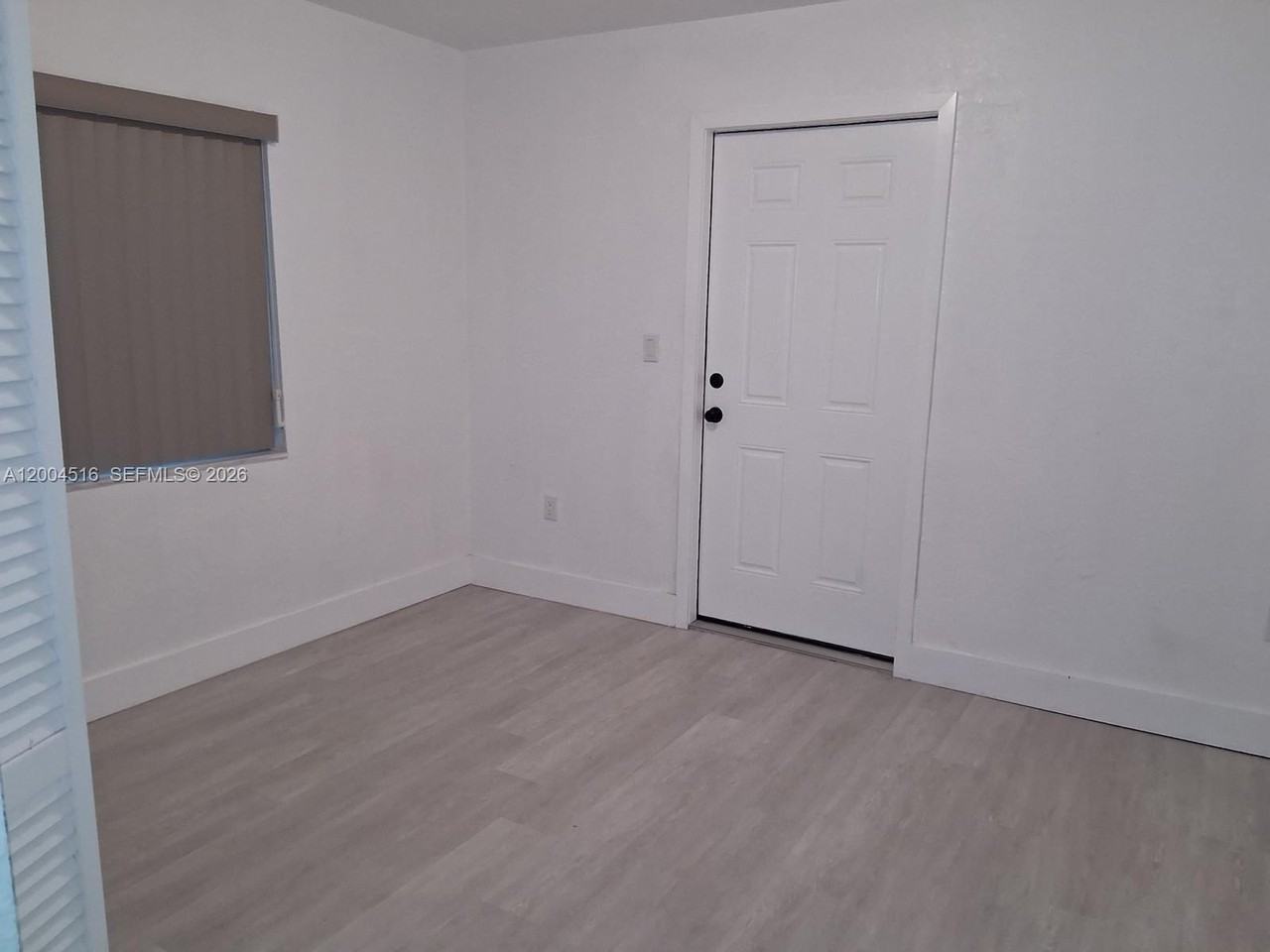18330 Sw 102nd Pl - Photo 2 of 6