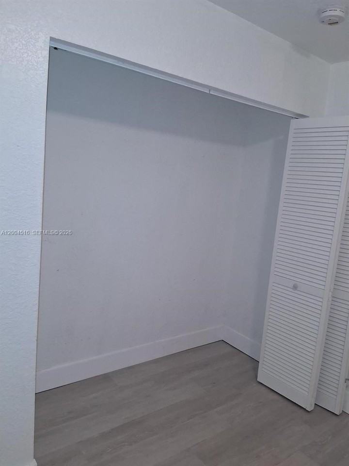 18330 Sw 102nd Pl - Photo 3 of 6