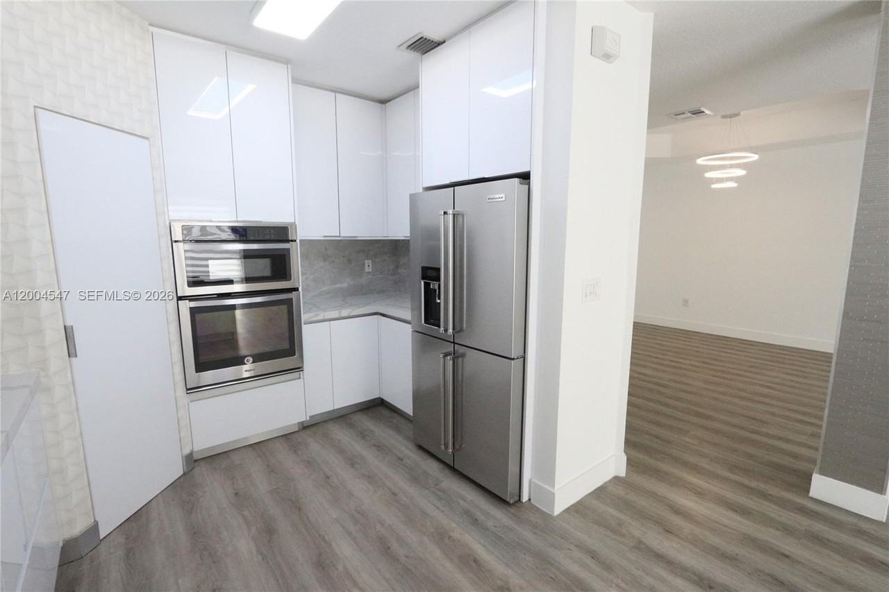 7392 Nw 112th Ct #7392 - Photo 5 of 44