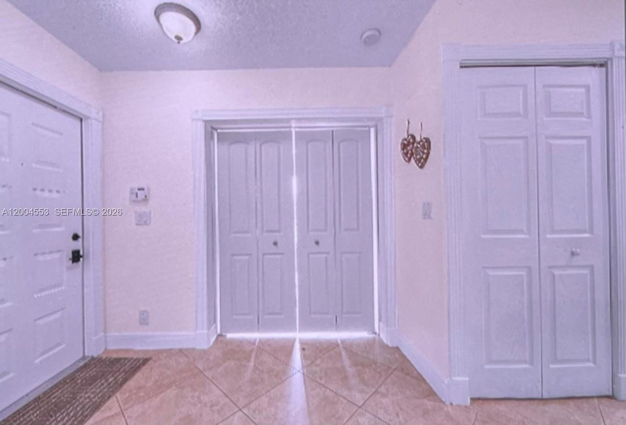 13990 Nesting Way #C - Photo 4 of 18