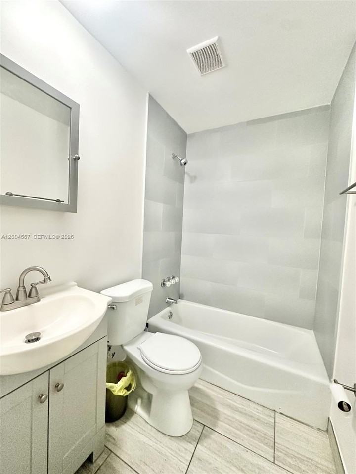 4175 Sw 84th Ave #4175 - Photo 7 of 13