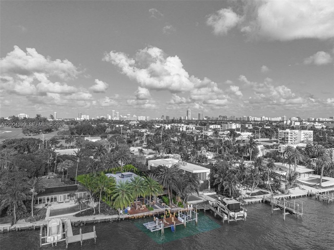 2440 N Shore Ter - Photo 7 of 50