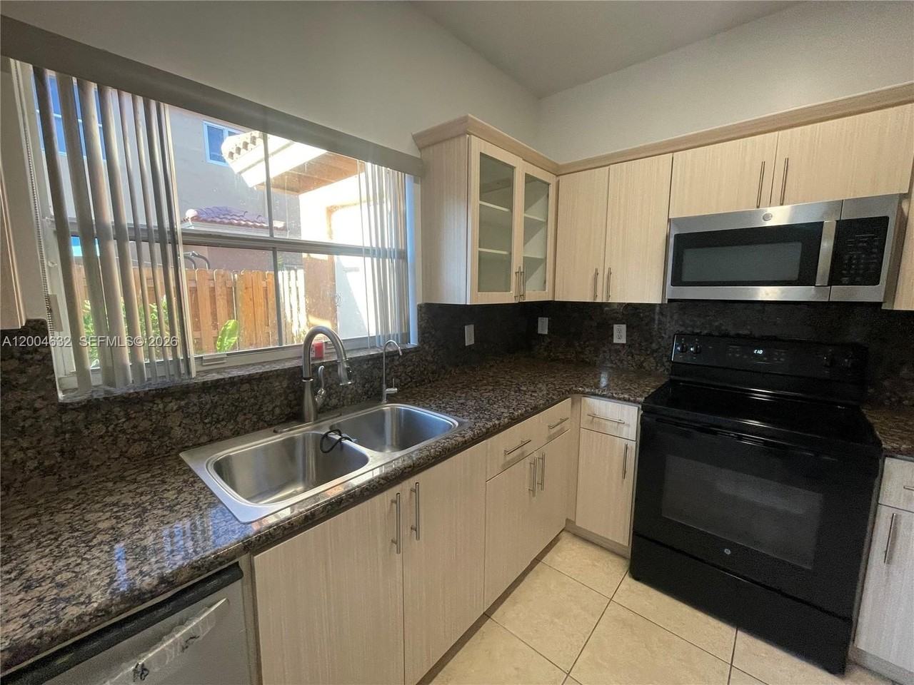8423 Nw 138th Ter #2804 - Photo 4 of 23
