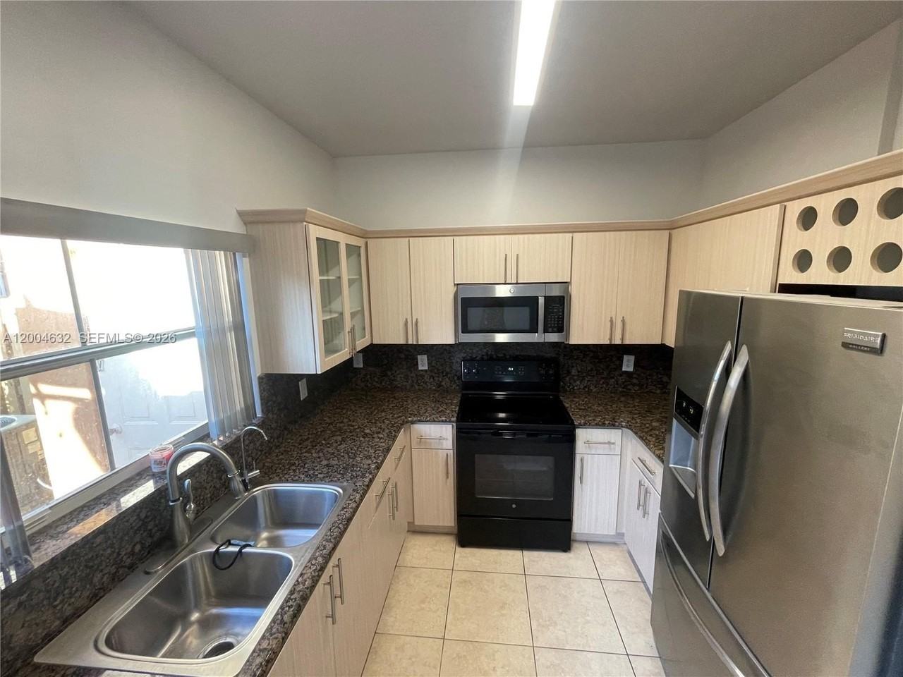 8423 Nw 138th Ter #2804 - Photo 7 of 23