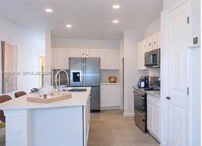 1204 Deepwater Cir - Photo 2 of 5