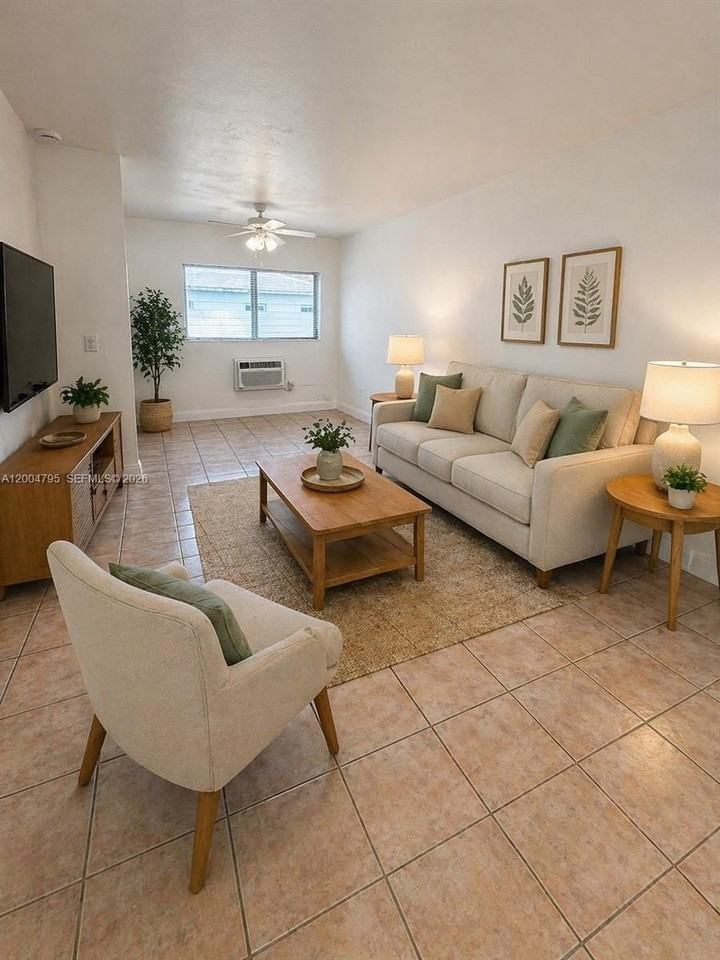 225 Madeira Ave #5 - Photo 2 of 8