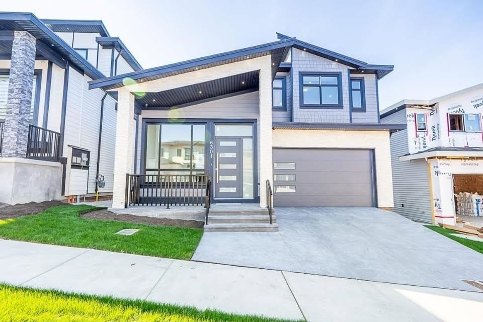 6301 150a St #1 - Photo 2 of 10