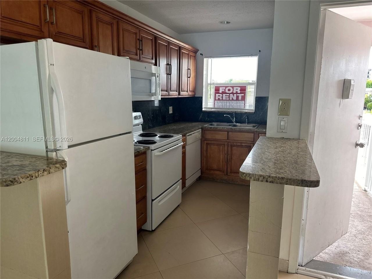 7424 Sw 82nd St #D216 - Photo 4 of 9