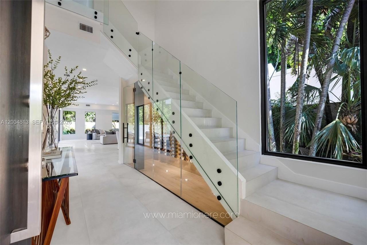 3900 S Douglas Rd - Photo 5 of 25