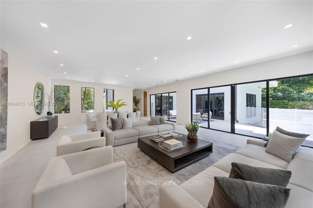 3900 S Douglas Rd - Photo 7 of 25