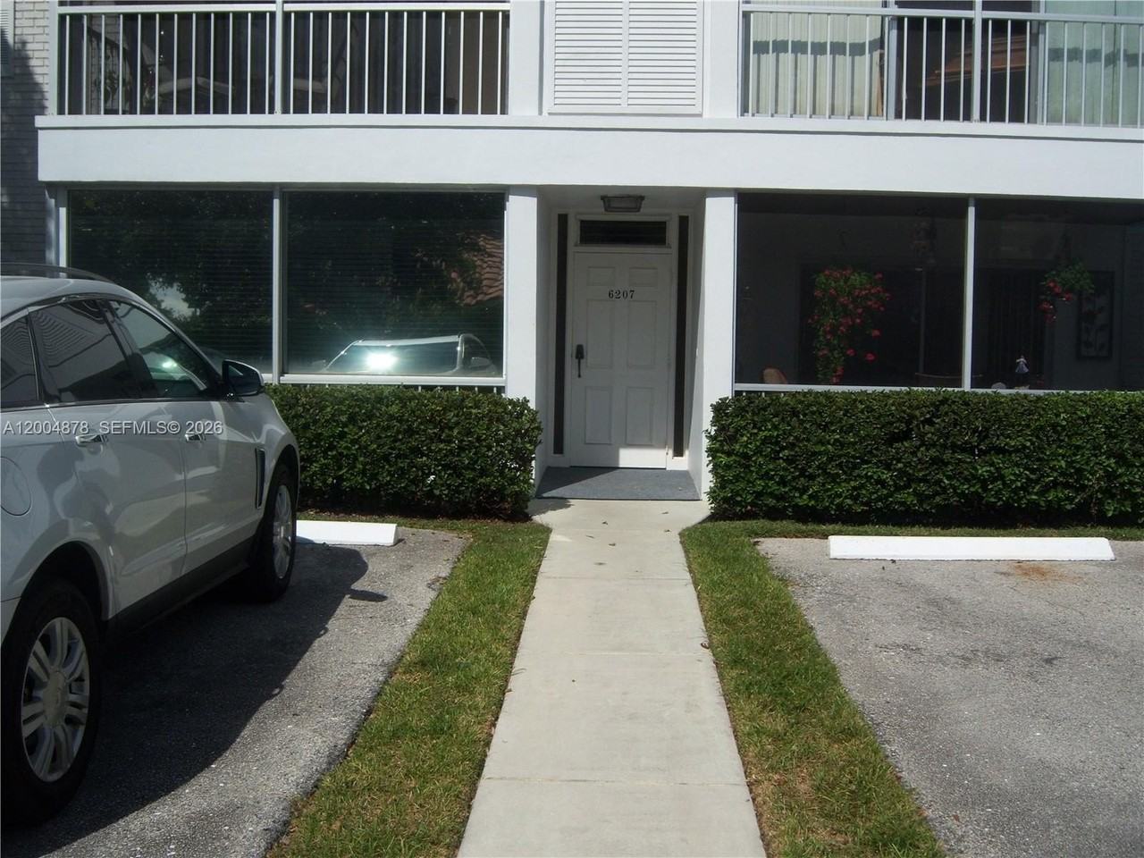 6207 BAY CUB DR #1 - Photo 4 of 20