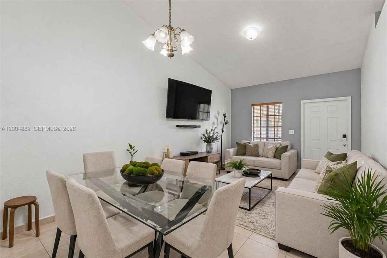 6962 Nw 179th St #201 - Photo 5 of 24