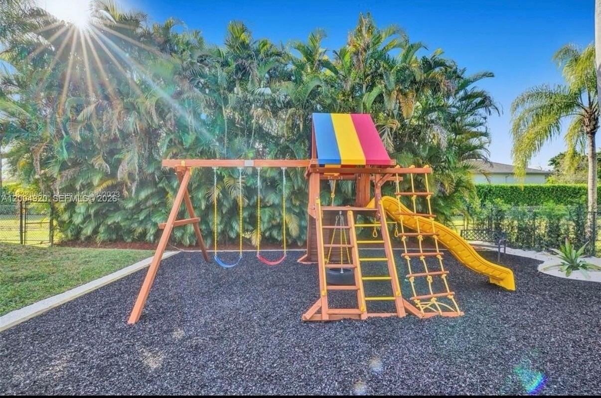 11400 Nw 7th St - Photo 6 of 50