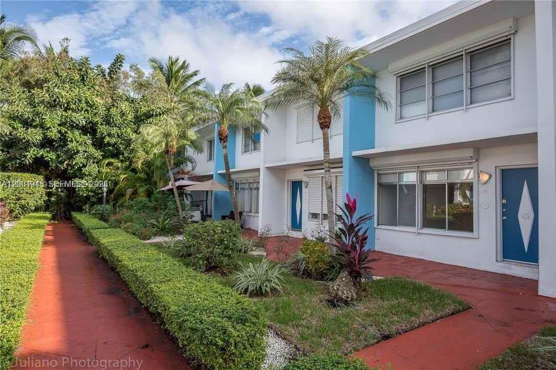 9455 Bay Harbor Ter #7S - Photo 3 of 15