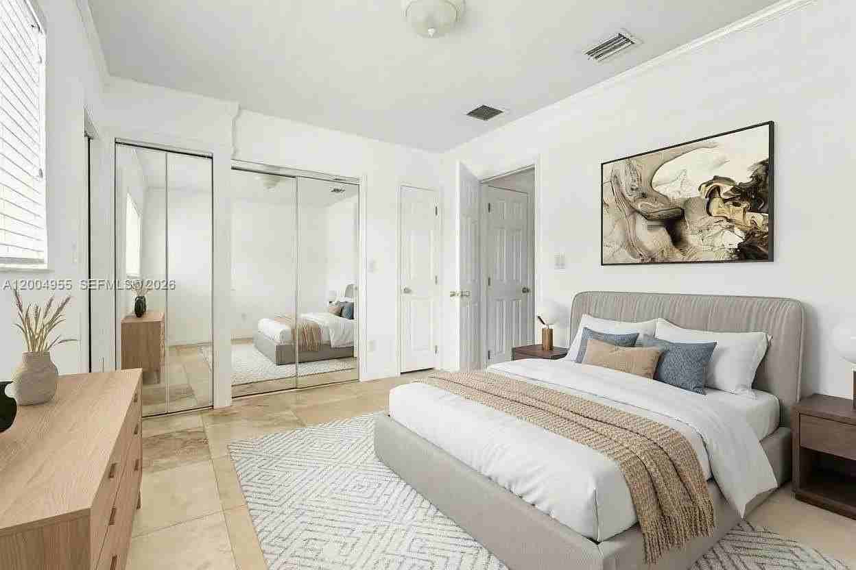 1856 Ne 46th St #F7 - Photo 2 of 10