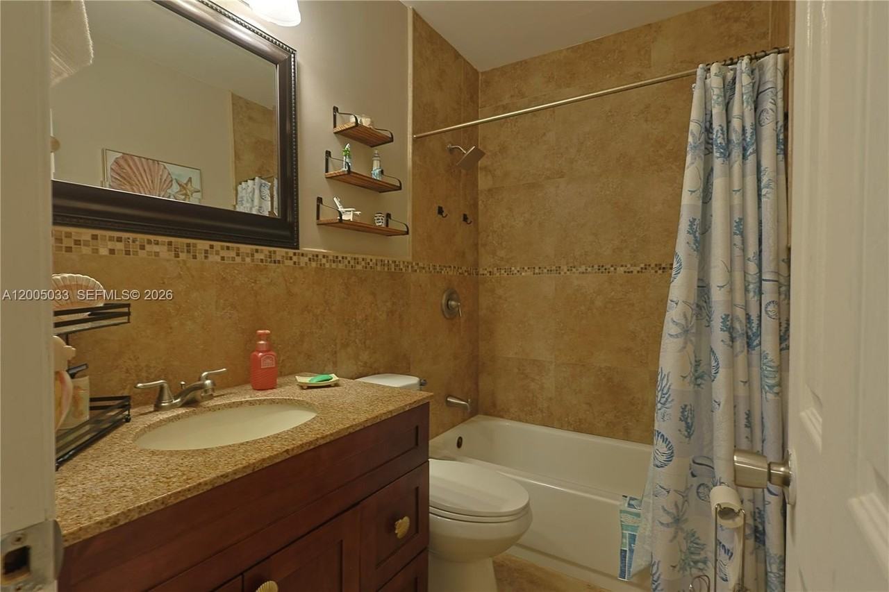 4147 W 8th Ave #0 - Photo 5 of 17