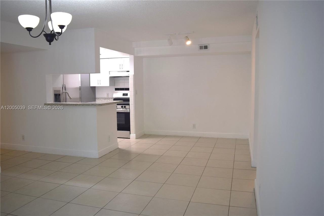 5628 Rock Island Rd #185 - Photo 4 of 29
