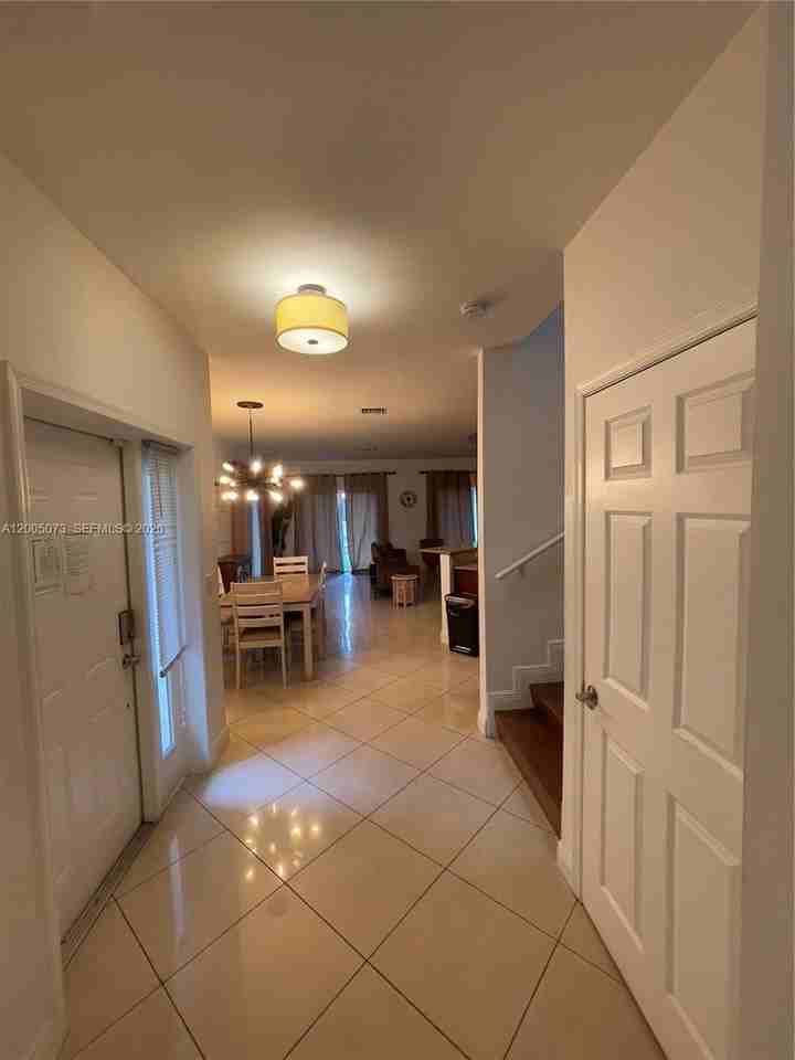 3450 Nw 17th Ter #3450 - Photo 6 of 25