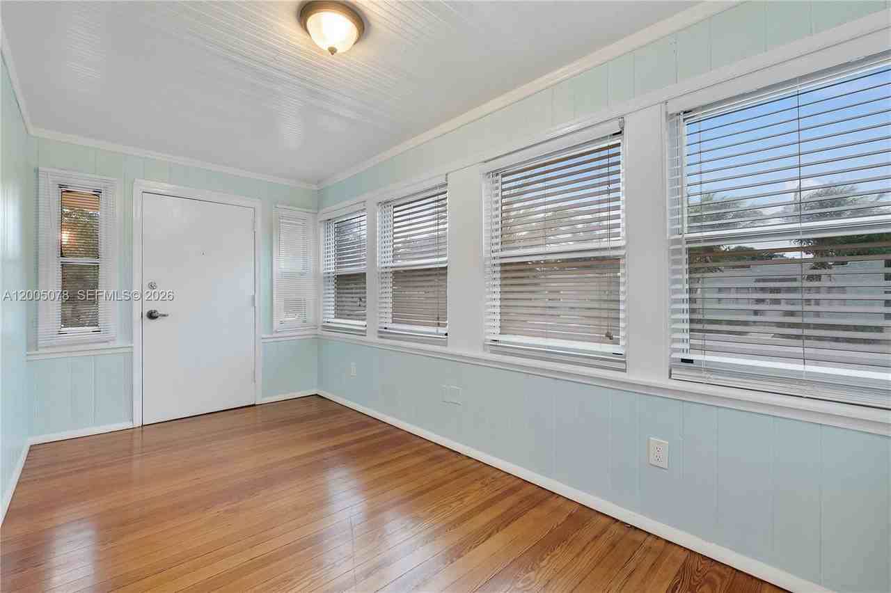 608 El Vedado #608 - Photo 4 of 17