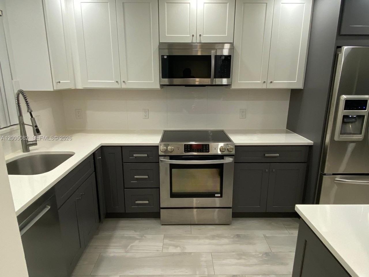 660 Tennis Club Dr #205