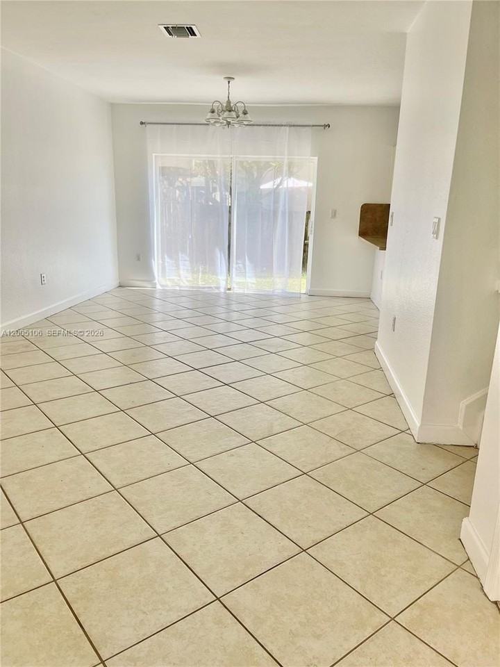 21477 Sw 85th Psge #21477 - Photo 7 of 27