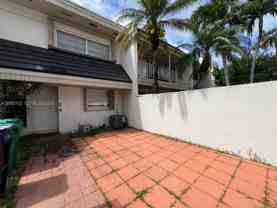 8114 Sw 81st Ter - Photo 1 of 1