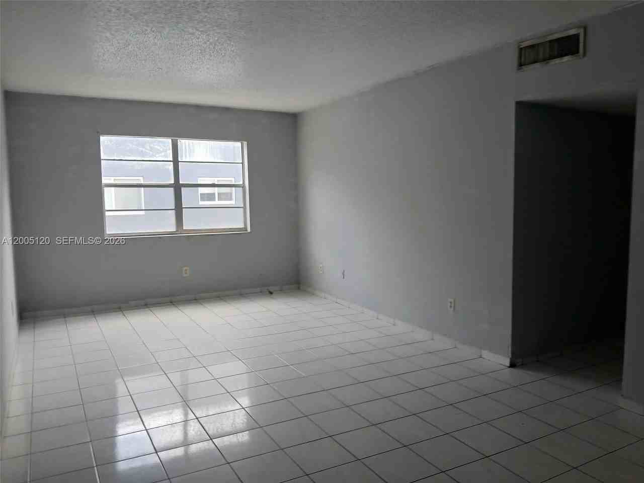 13655 Ne 3rd Ct #24 - Photo 3 of 3