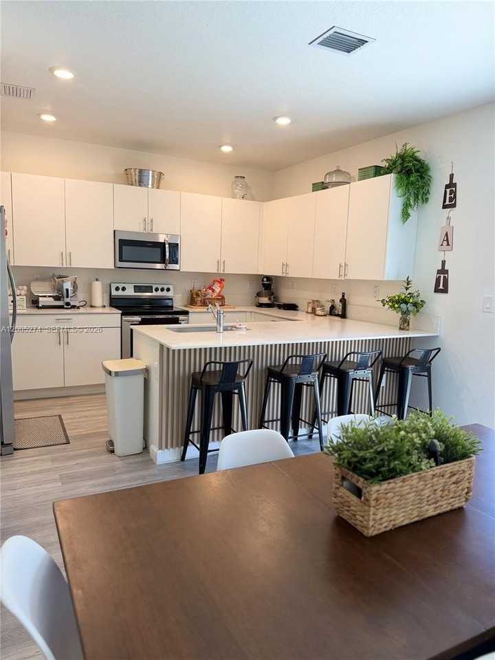 1756 Se 26th Rd - Photo 7 of 17