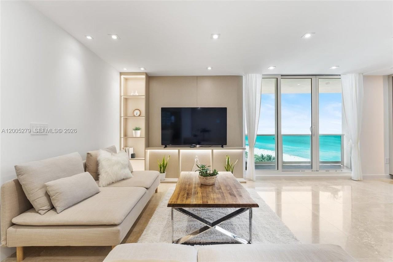 2301 Collins Ave #1011 - Photo 3 of 31