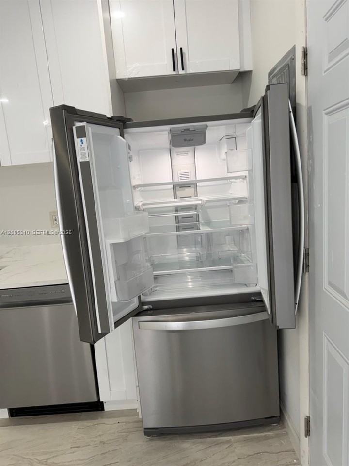 2335 Nw 68th St #REAR - Photo 2 of 19