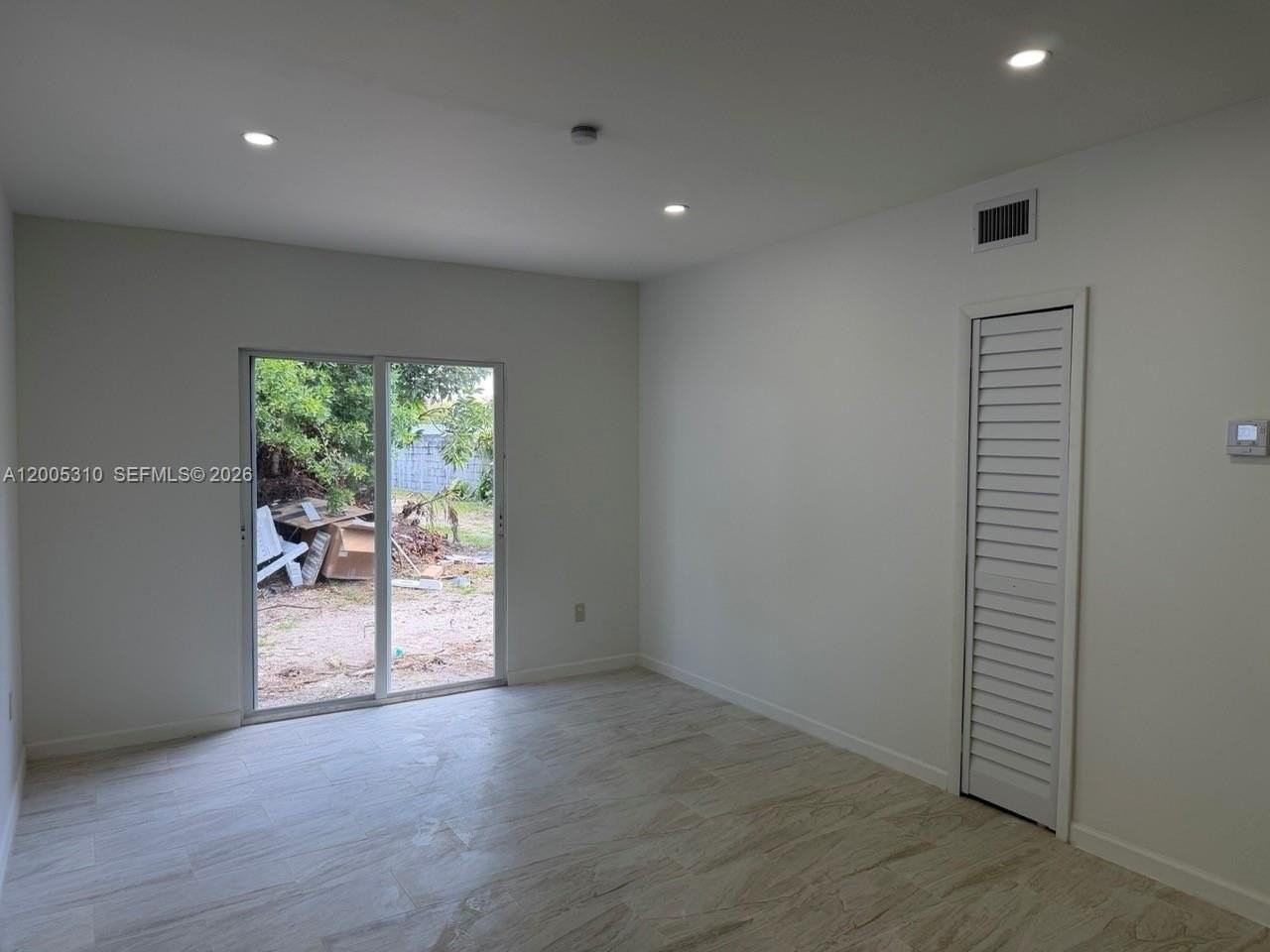 2335 Nw 68th St #REAR - Photo 4 of 19