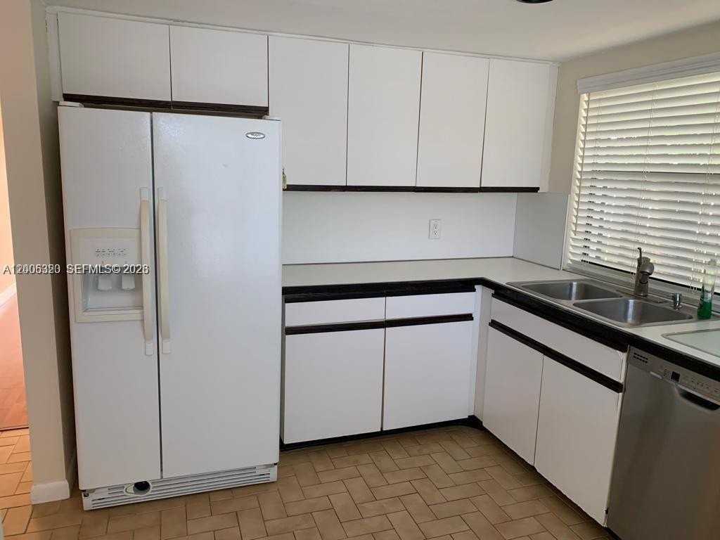 15292 SW 46th Ln Dr #64 - Photo 5 of 24