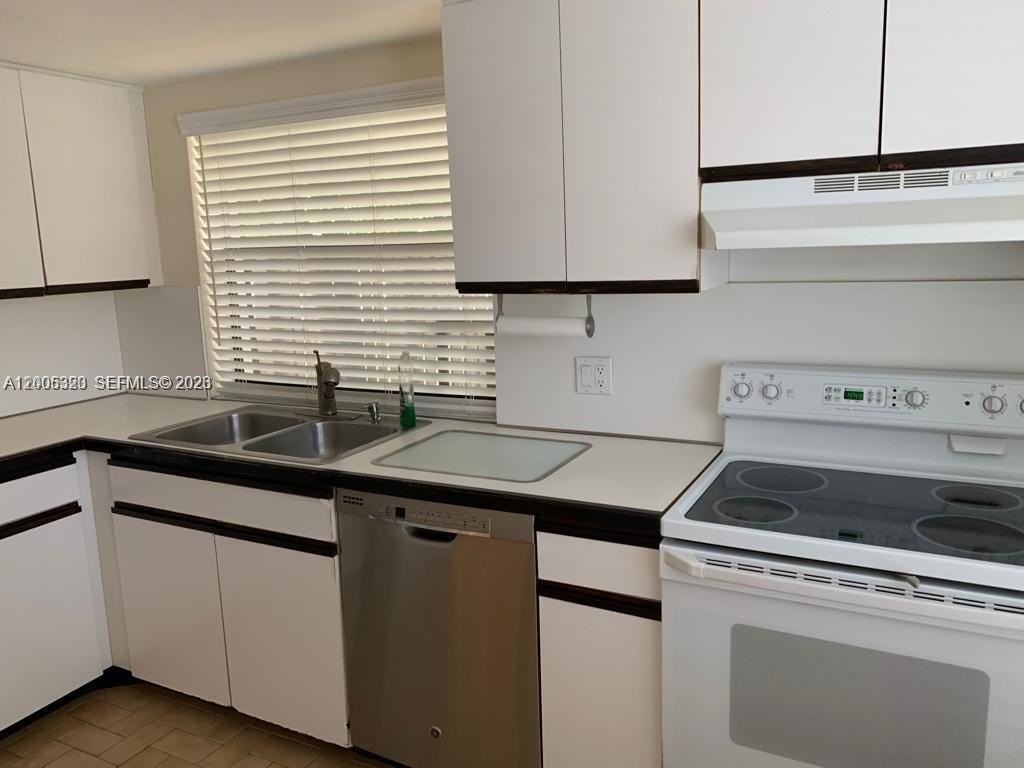 15292 SW 46th Ln Dr #64 - Photo 6 of 24