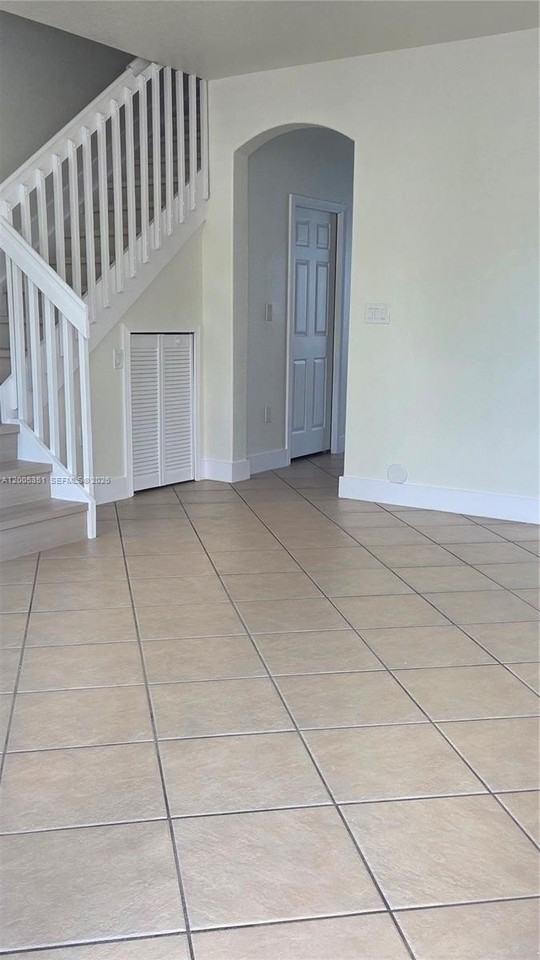 5440 Nw 107th Ave #211 - Photo 4 of 24