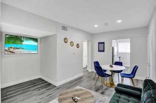 10006 E Bay Harbor Dr #13 - Photo 1 of 1